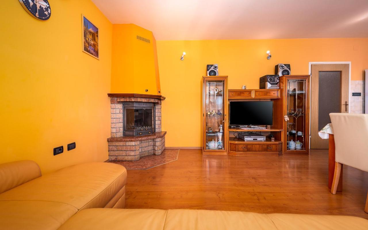 Villa Semy Pazin Exterior foto