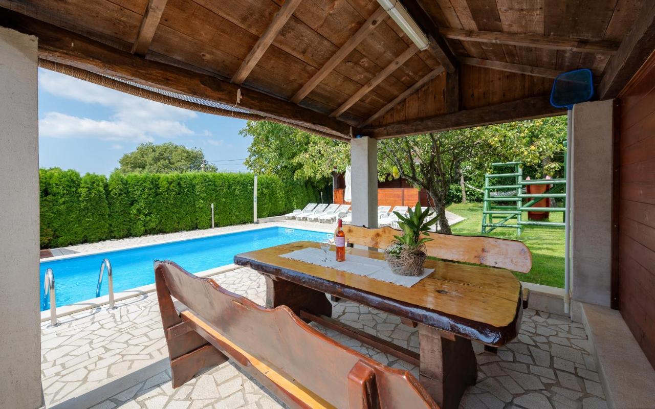 Villa Semy Pazin Exterior foto