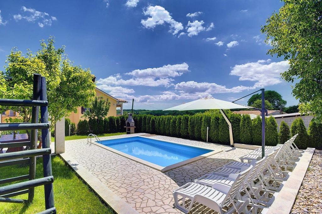 Villa Semy Pazin Exterior foto